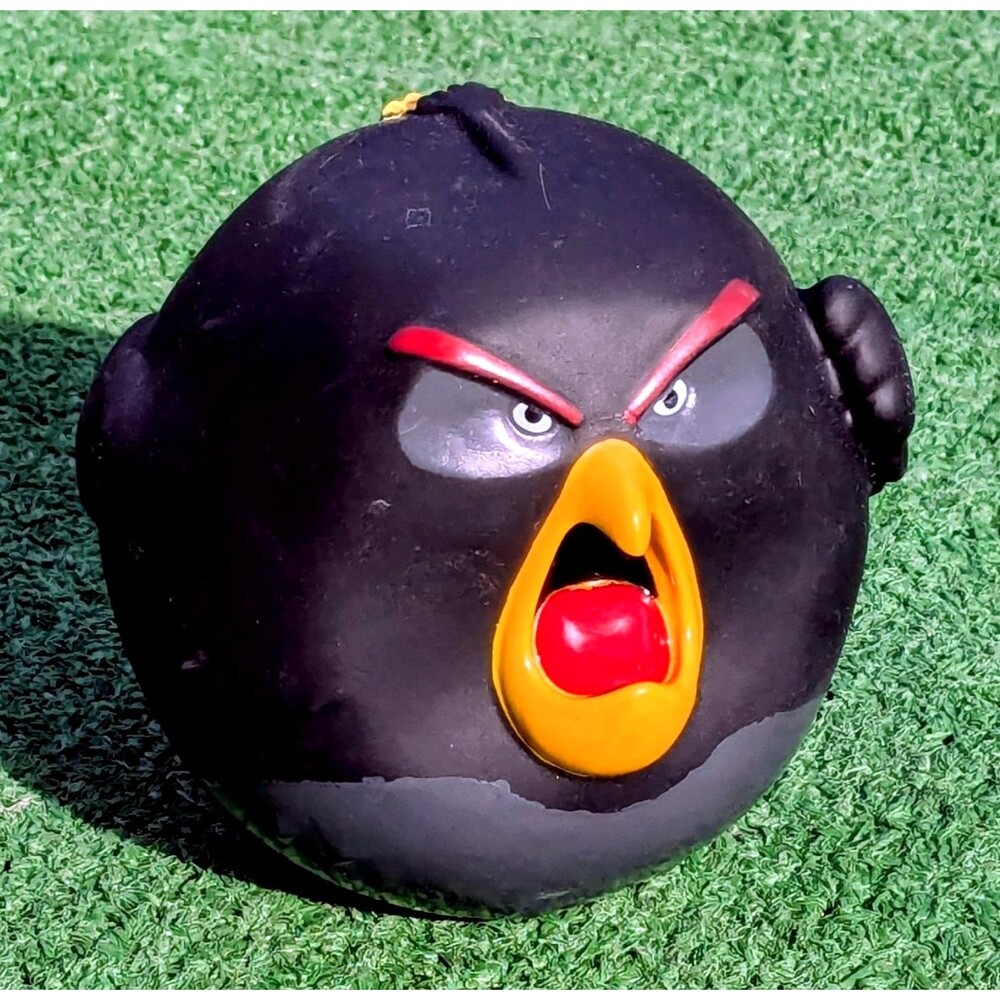 2016 Rovio Black Angry Birds Bomb 4.5" Rubber Ball Throw Ball Toy Figure GUC